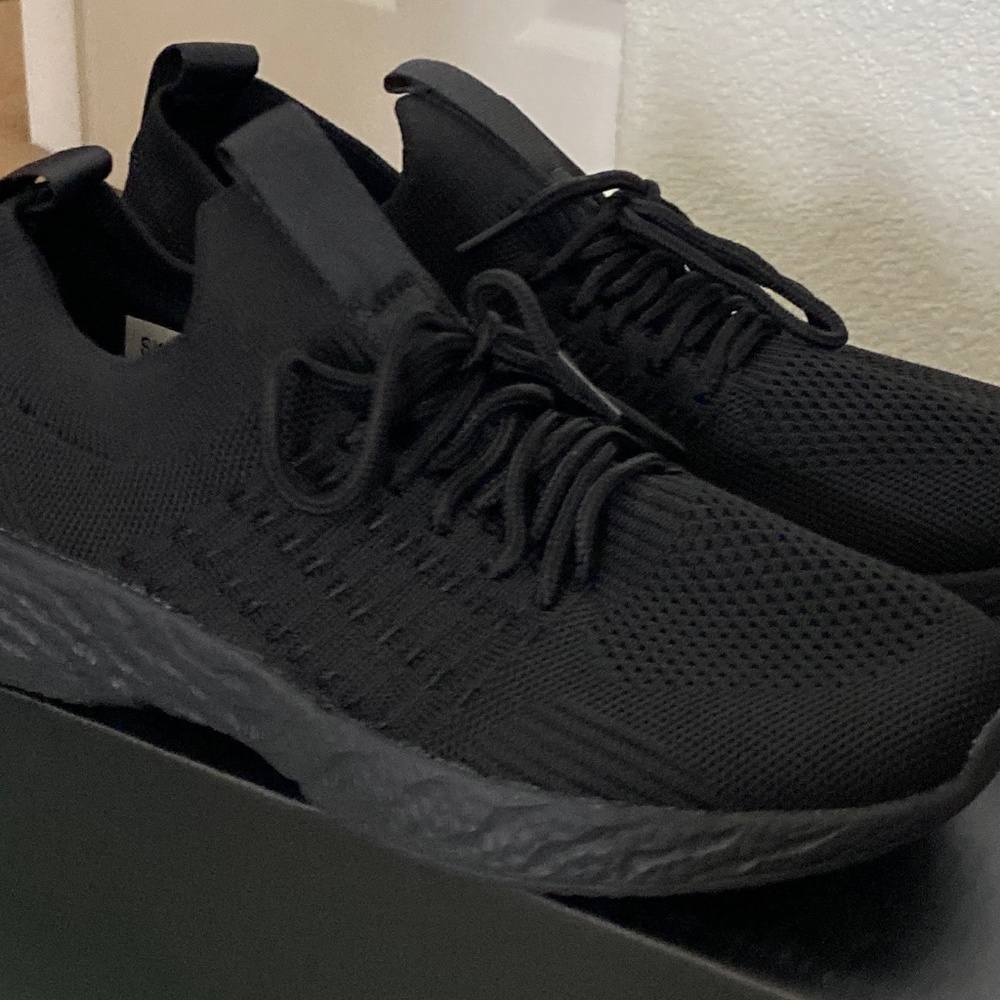 Walking shoes